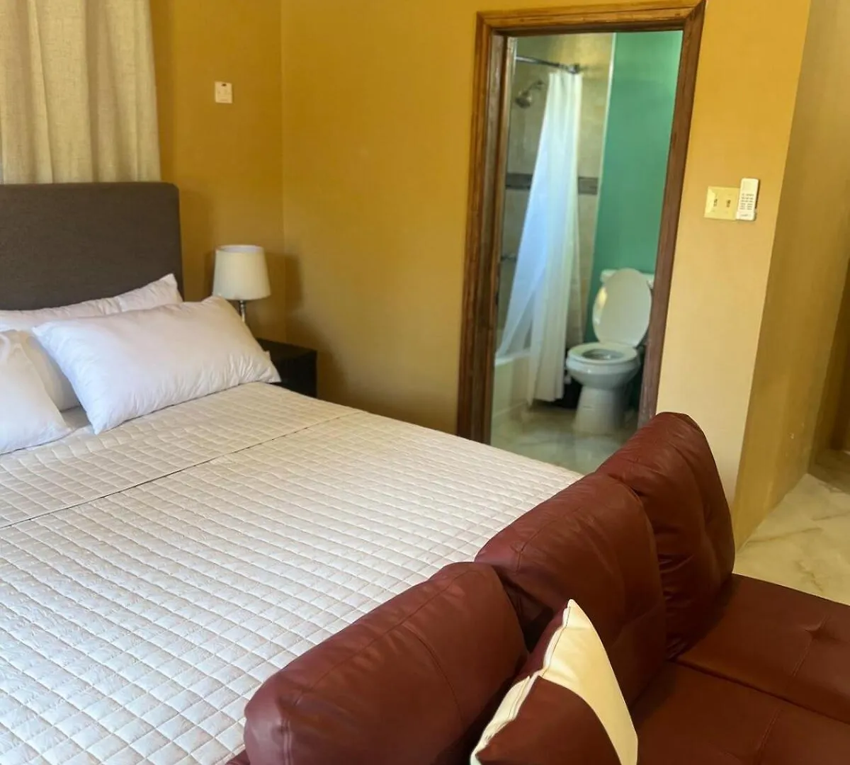 Walk To The Beach Apartment In Negril 2 Bedrooms 2 Bathrooms Jamaïque