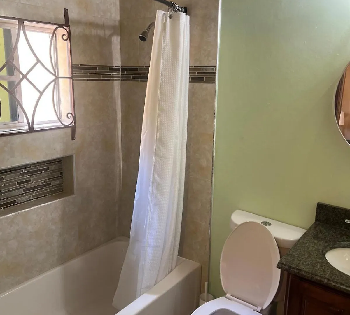 Walk To The Beach Apartment In Negril 2 Bedrooms 2 Bathrooms