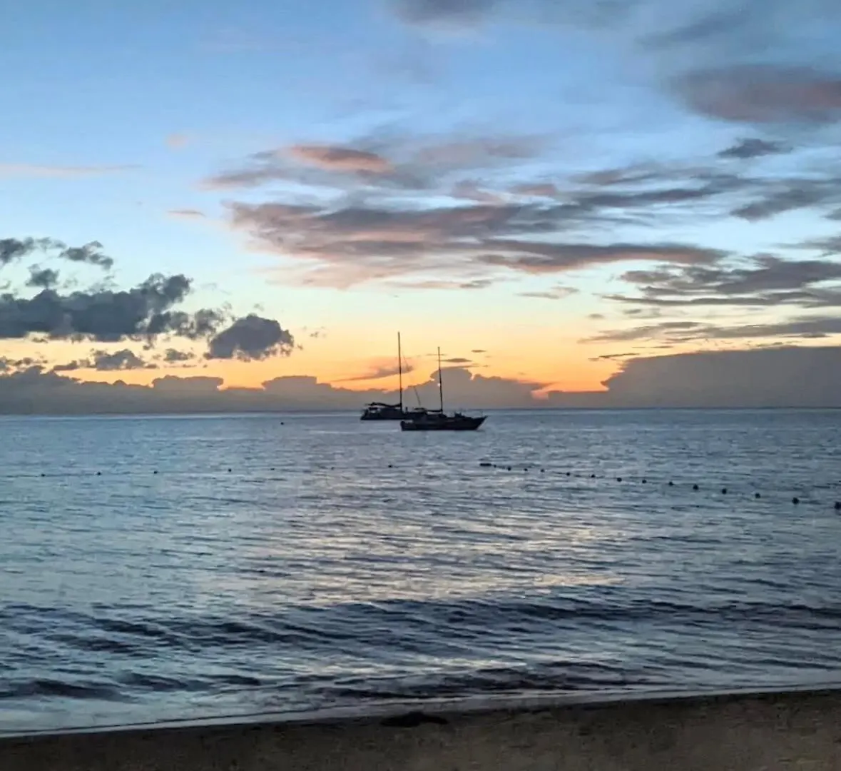 Walk To The Beach Apartment In Negril 2 Bedrooms 2 Bathrooms